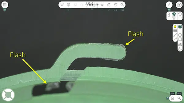 AURA-SS-Annotation-Plastic-Flash-600×338 Anmerkung an einem Kunststoffbauteil, die Gratbildung zeigt